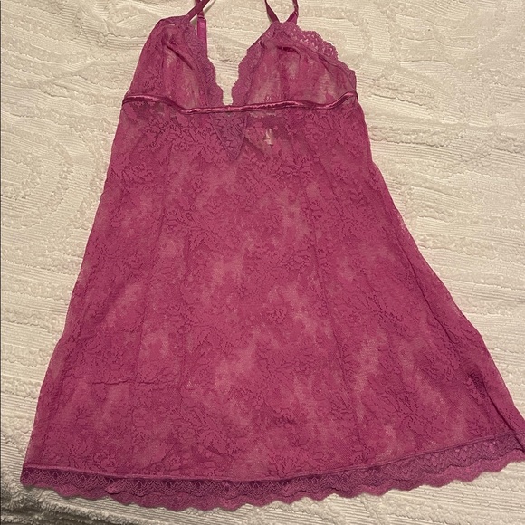 Lingerie - Picture 5 of 6